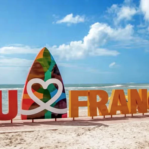 Charter a Praia Do Frances